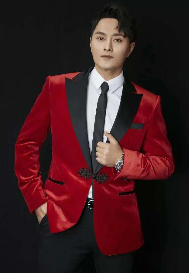 云飞六登春晚，迎战《歌手2025》，草原民歌奏响国际化新篇！