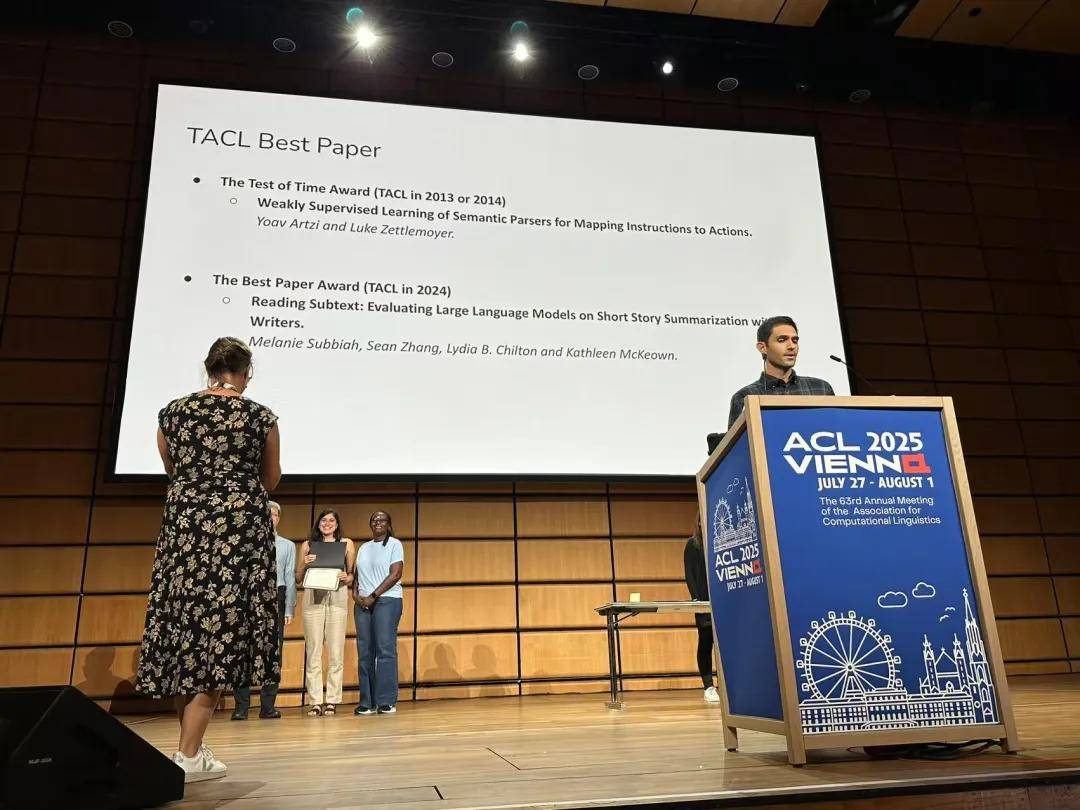 刚刚，DeepSeek梁文锋NSA论文、北大杨耀东团队摘得ACL 2025最佳论文