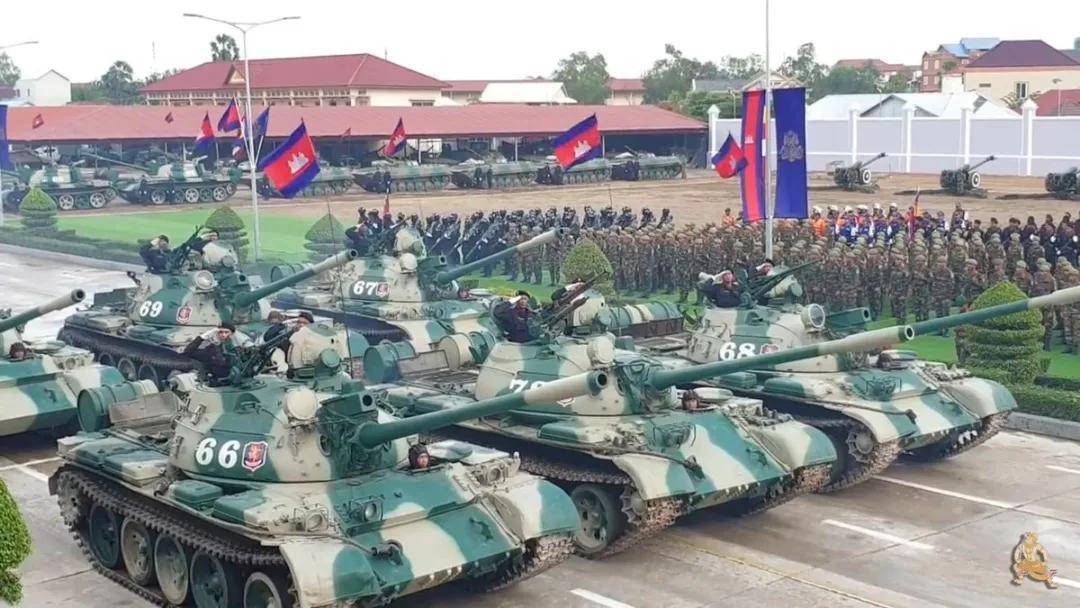 攻占75平方公里土地！泰国陆军T-84M和VT-4坦克，谁表现更出色？