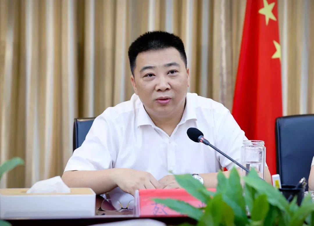 骗取公务员身份升至厅级的蔡光辉，被逮捕