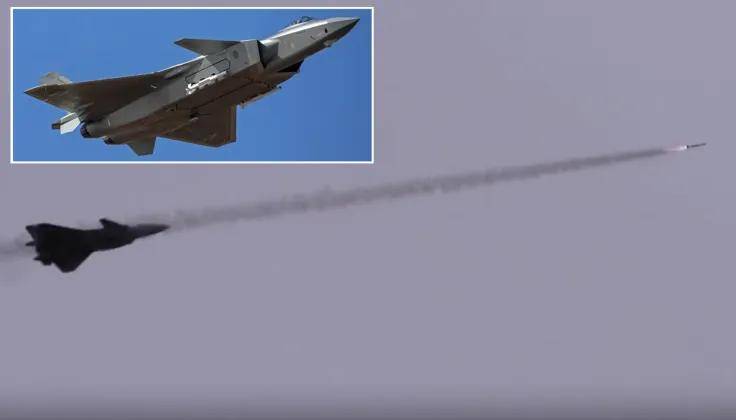 印度“阵风”被击落全赖中国导弹虚标，PL-15E实际射程200公里？
