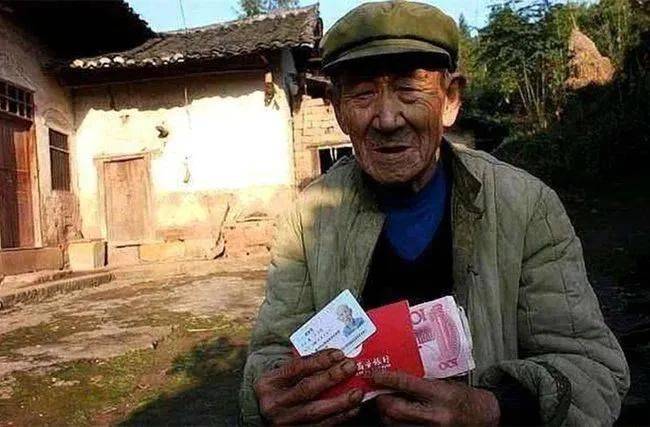 退役军人优待补助又传好消息，真涨了！2025年到底能多涨点？