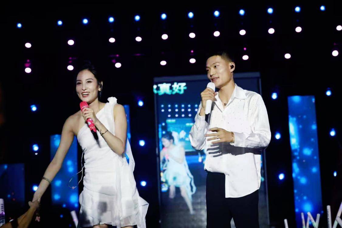 星光下的奔赴 陈雅森蒙山演唱会点燃夏夜
