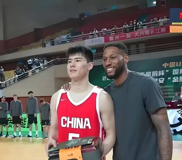 广东队夏季联赛大名单出炉！仅11人出战杜锋重用国青四将NBA职业联赛中文官网__实时赛程比分+球队资讯