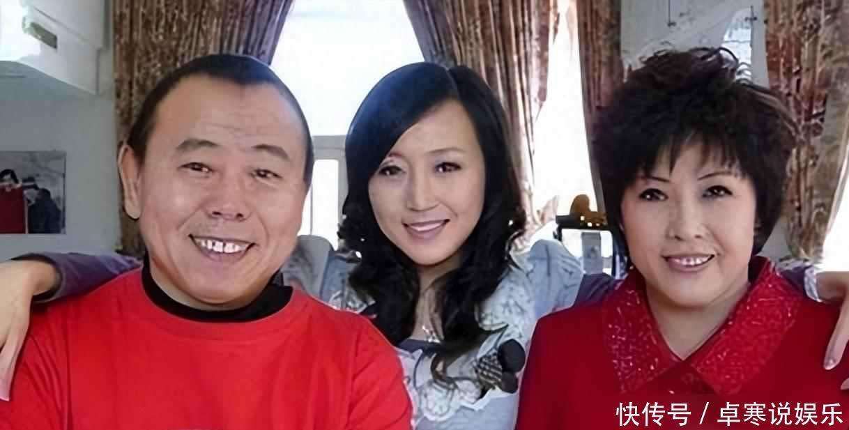 潘长江女儿住娘家，富豪老公忙到没空？背后真相令人意外