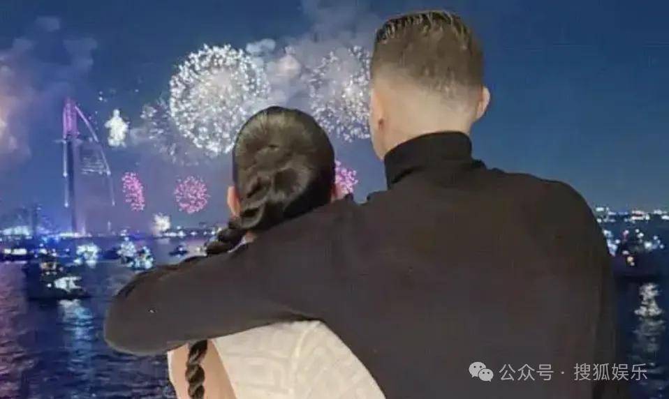 共同抚养5个孩子的九年爱情长跑终于结局？他俩这事可算是定下了！