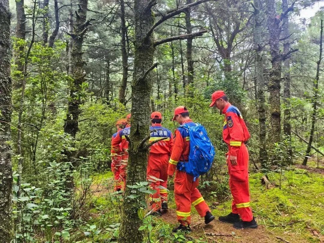 8岁自闭症男童遗体被找到，救援队曝光死因，生前饱受痛苦