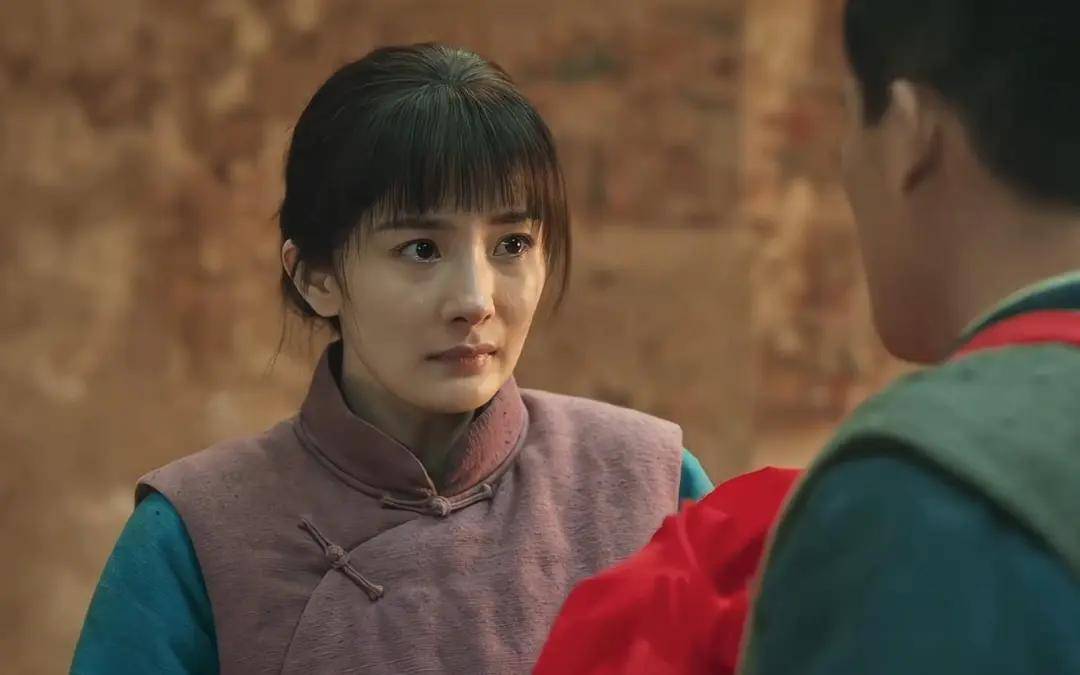 女配别选太惊艳！央视《生万物》蓝盈莹一出场，杨幂整部戏白演了