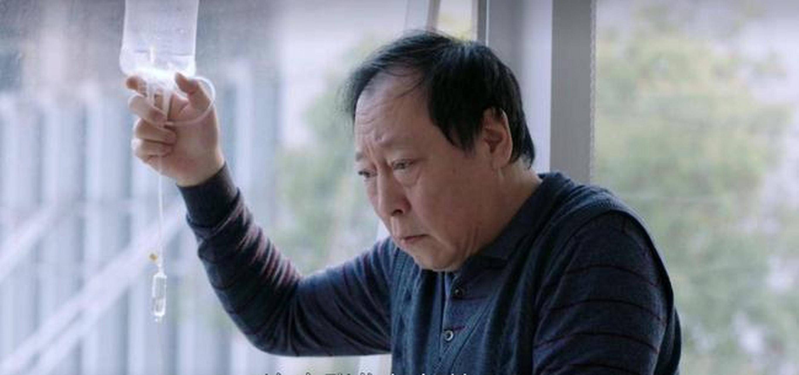 原来她是倪大红妻子，难怪65岁能出演《生万物》，娶个贤妻旺三代