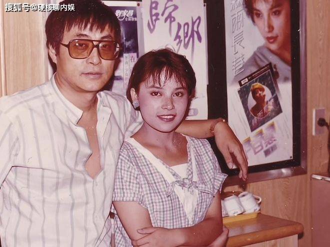 62岁歌手千百惠去世，生前疑呈“肝掌”，业内曝其几月前摔了一跤