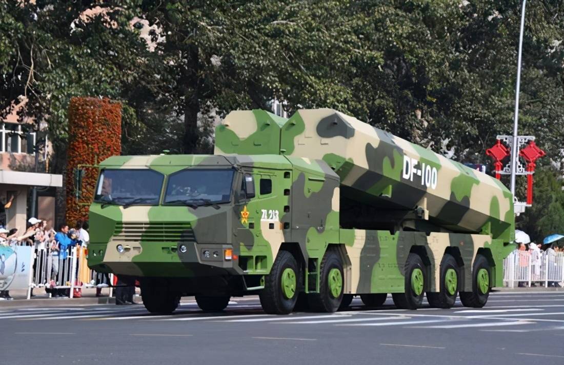 东风-100横空出世！4马赫利剑刺破长空，关岛基地尽在射程之内