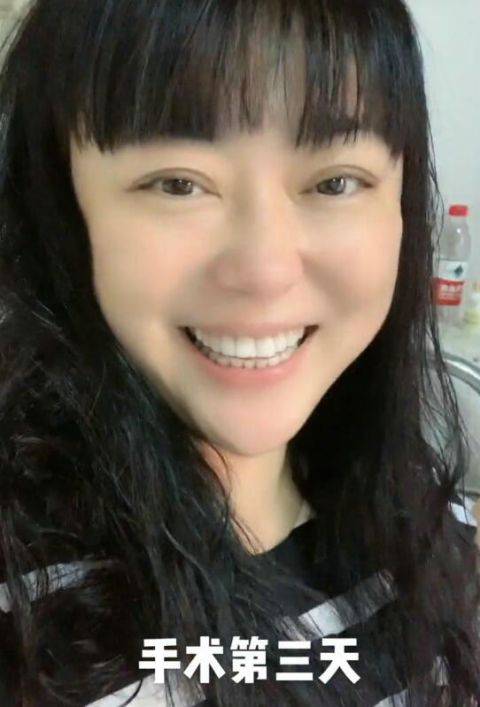 55岁“庄嫂”李菁菁近照曝光！身材苗条瘦到认不出