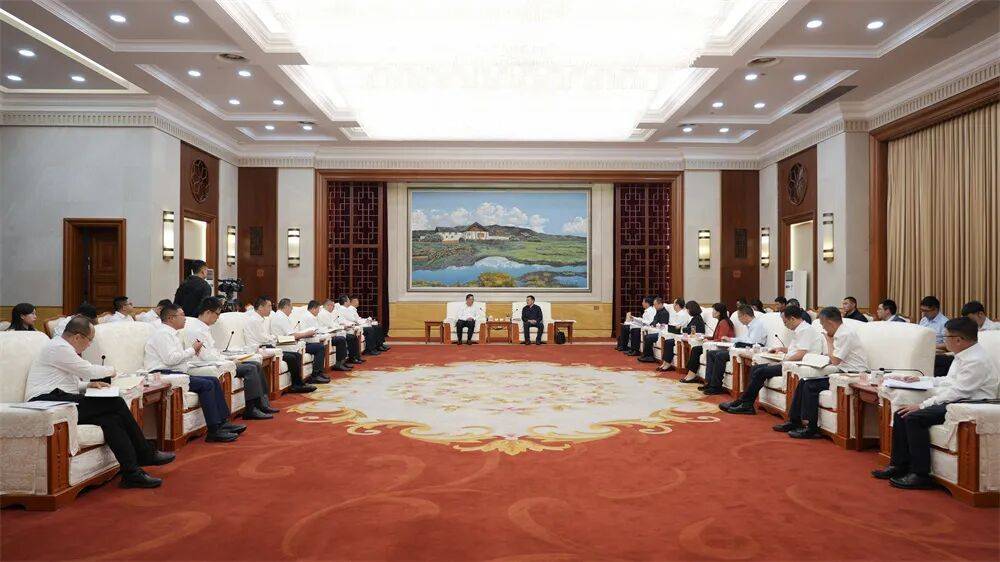 中国中铁党委书记、董事长陈文健赴云南开展系列商务活动