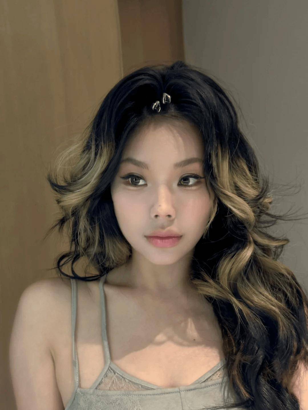 女星公开与黑人男友同居，每月1万租房住，5年了还是没逃过审判！