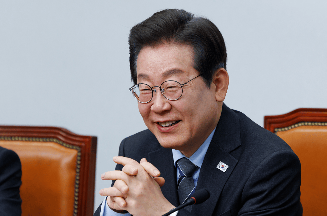 一句全球范围内打击，美欧齐齐改口，日本天塌了，韩国却实现双赢？