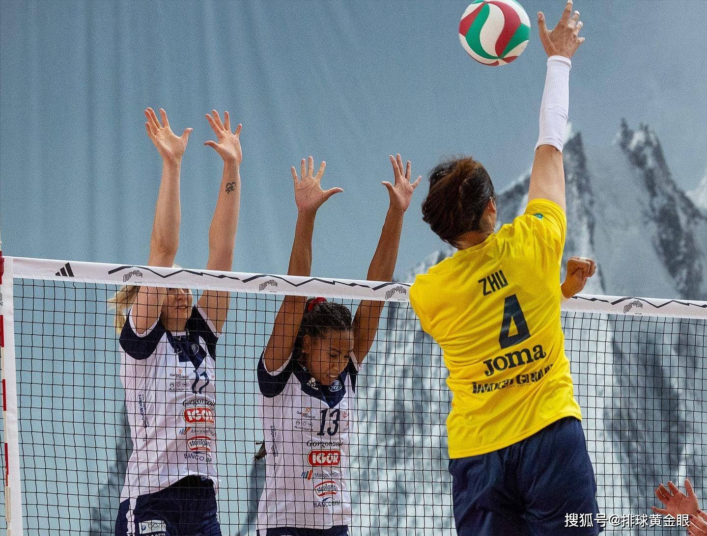 原创 上届意甲冠亚军输球!朱婷10分无缘决赛,边攻低迷科内新赛季首败