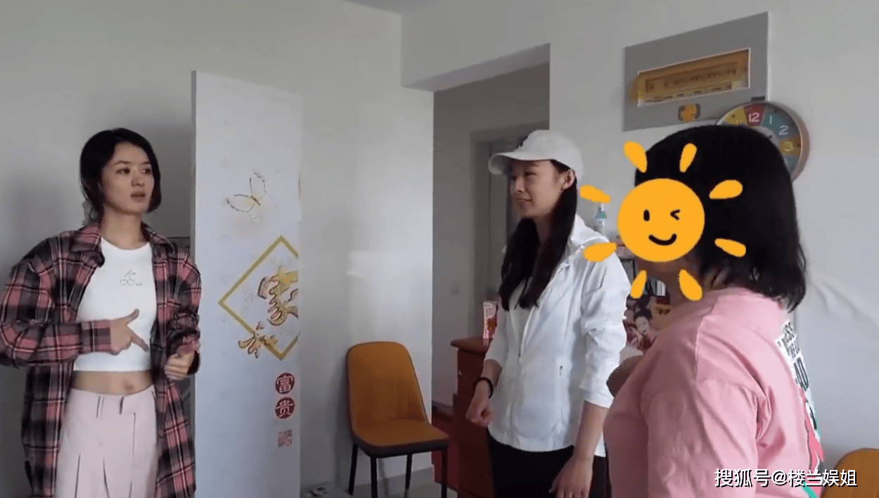 “赵丽颖学钢管舞”上热搜！被教练曝训练内幕，她陪跑金鸡奖亏不亏