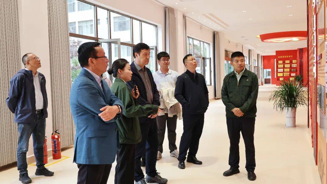兰州大学管理学院党委书记刘亚军一行走进金徽酒考察调研暨签约仪式圆满成功举行