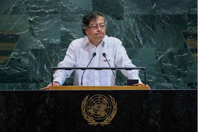 特朗普送上“神助攻”，联合国搬家中国计划，正在一步步实现之中
