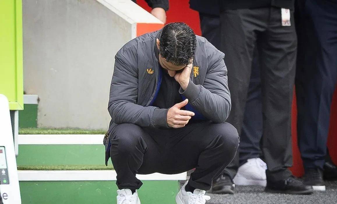 英格兰足球超级联赛1-1平局改写英超形势！前3仅差3分三队争冠白热化4强提前掉队