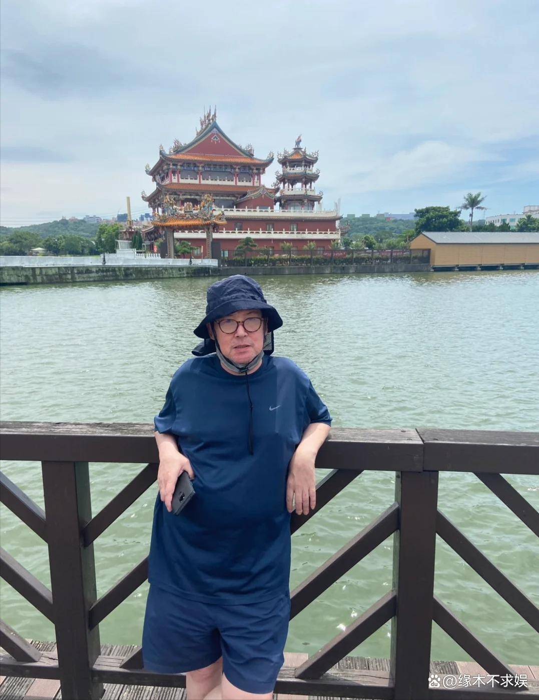 郭碧婷爸爸患病状态曝光，郭碧婷拼命赚钱付药费，向家行为惹争议！