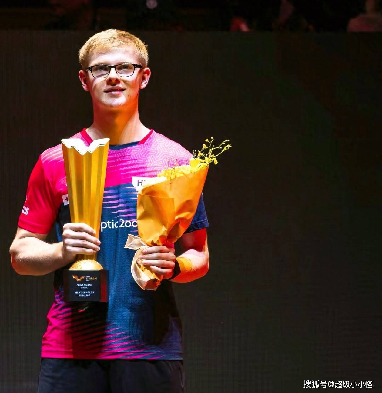 小勒布伦发微博，不仅晒了王楚钦的合照，还提到了了不起的他们
