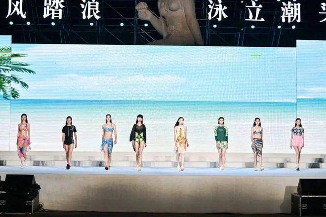 中国最性感的县城，靠卖比基尼赚疯了！