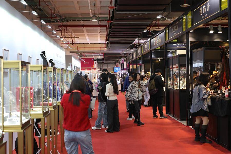 聚力消费・奋力创新・强力构筑双循环新支点——2025中国国际珠宝展于10月16日重磅开幕！