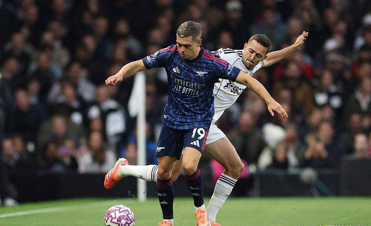 “英超联赛免费高清直播+实时赛程+积分预测