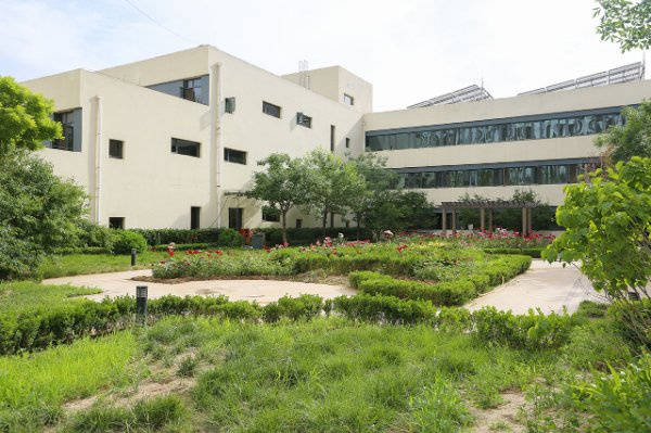 中国·必威北京好的老年公寓收费标准：北京市朝阳区长友恒苑养老院 —— 环境、服务与合理收费标准全解析【2025最新】