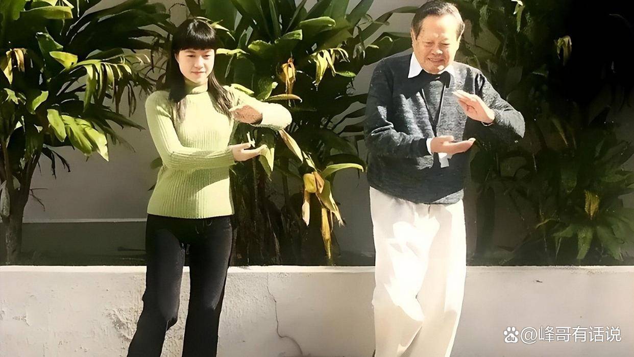 原创             杨振宁遗产分配曝光，子女一致支持，翁帆得到应有尊重
