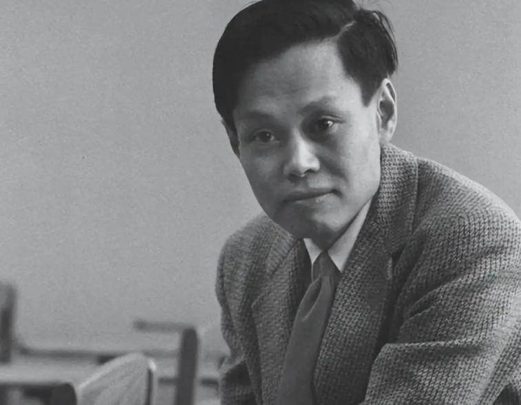 原创             翁帆没想到，人情世故、江湖地位在杨振宁告别仪式上体现淋漓尽致