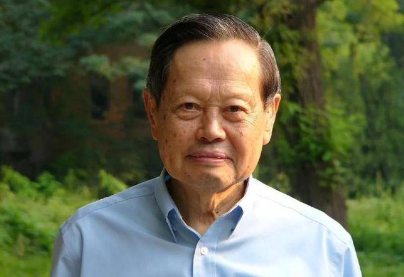 原创             翁帆没想到，人情世故、江湖地位在杨振宁告别仪式上体现淋漓尽致