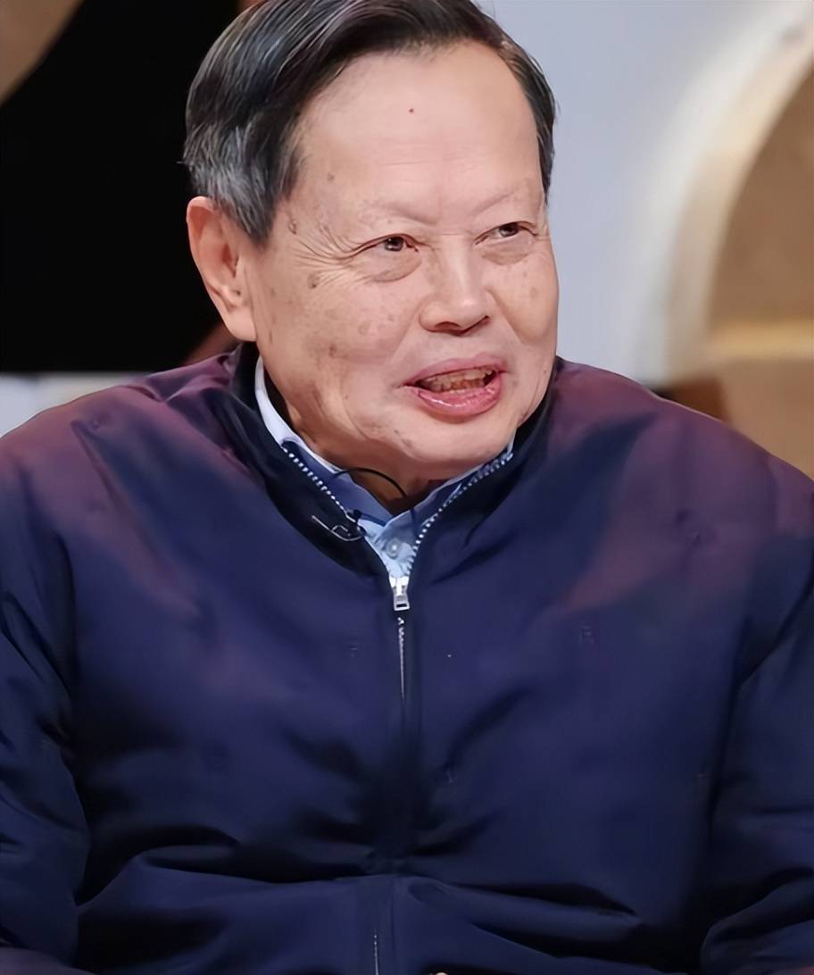 原创             翁帆没想到，人情世故、江湖地位在杨振宁告别仪式上体现淋漓尽致