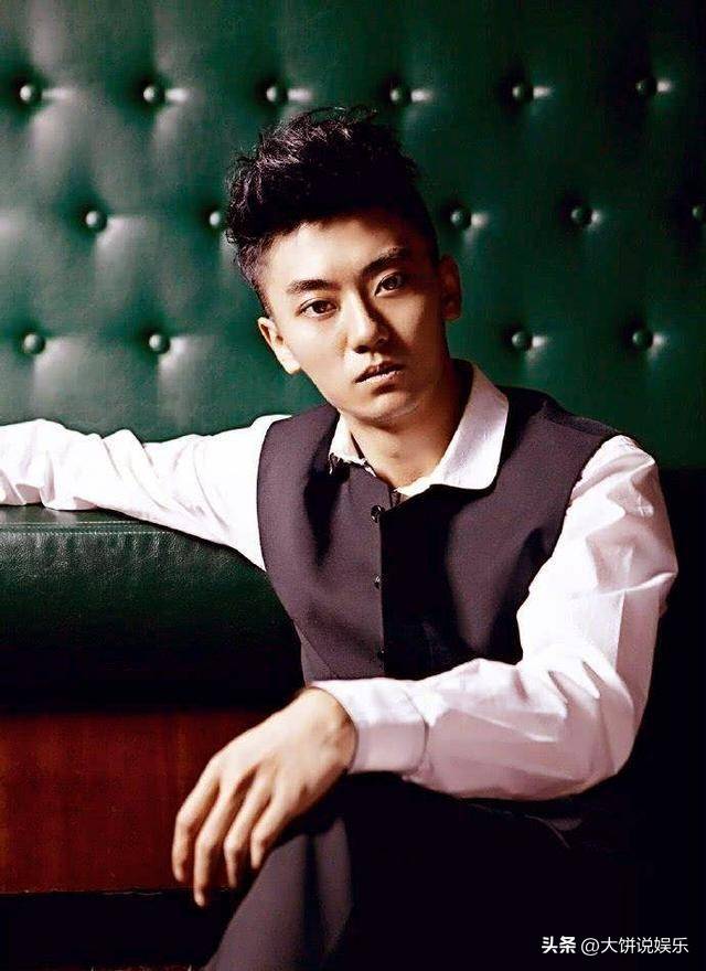 陈宝国:曾被失眠困扰,而今明星儿子又给他添心病