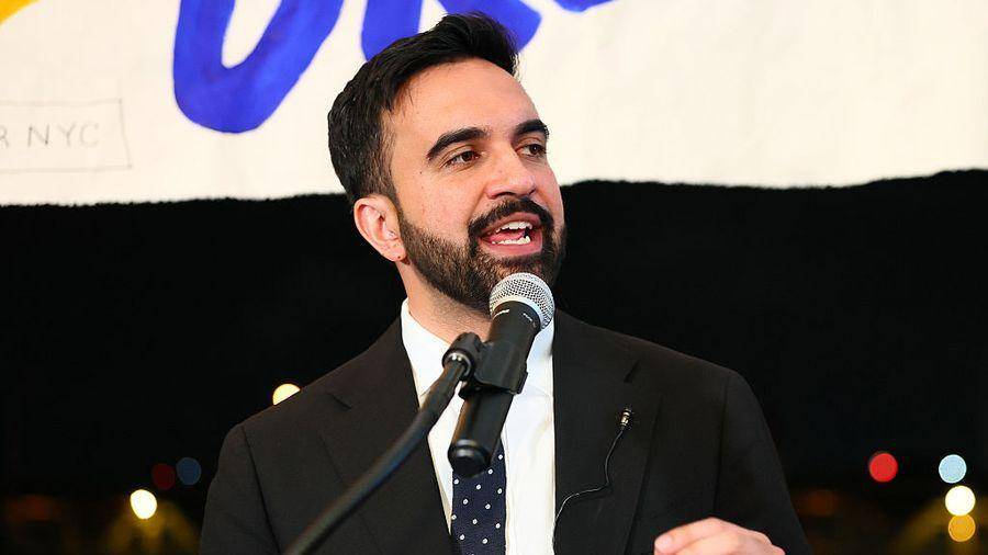 首位穆斯林马姆达尼当选纽约市长，特朗普怒批：他会拖垮纽约！