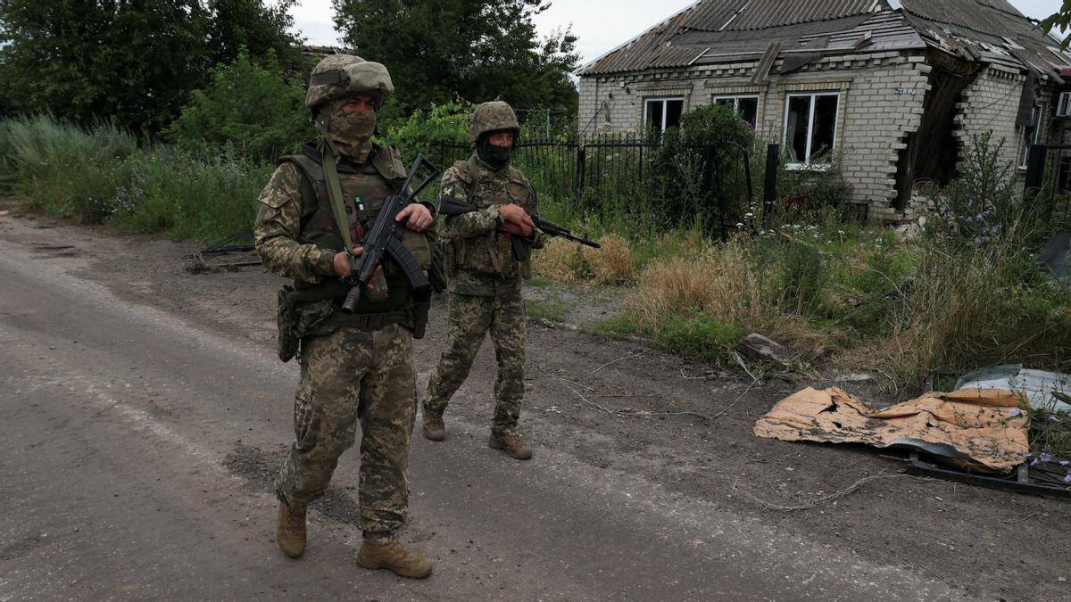 红军城战役要结束了?俄军宣布战果后,乌军总司令表示:七天内一定能解围!