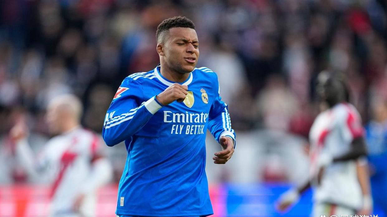 西班牙足球甲级联赛西甲最新积分榜：皇马翻车巴萨轰4球瓦伦西亚绝平贝蒂斯