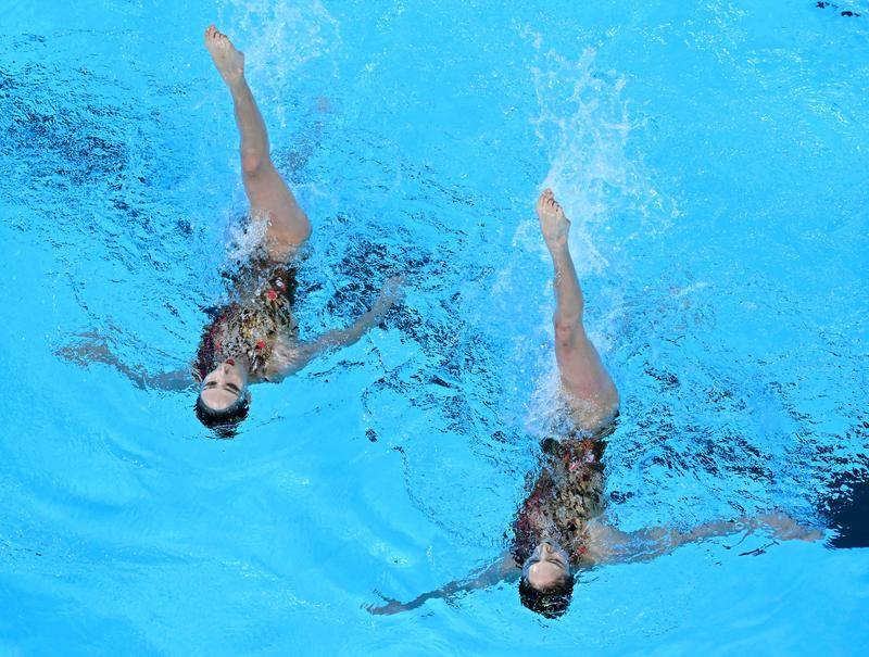 全运会十支花游队竟有七对双胞胎 混采区有点“乱套”