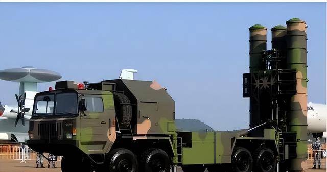 比伊朗还快！260公里射程碾压全球，阿塞拜疆用红旗-9BE和枭龙，撕破美俄垄断！