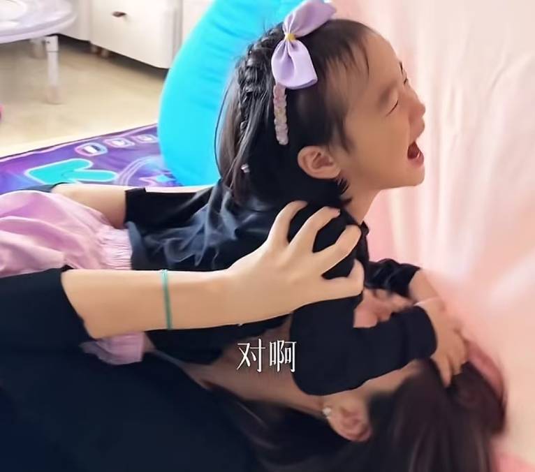 海哈金喜离婚后首晒女儿，3岁夏夏长高不少，和爸爸李亚鹏超像