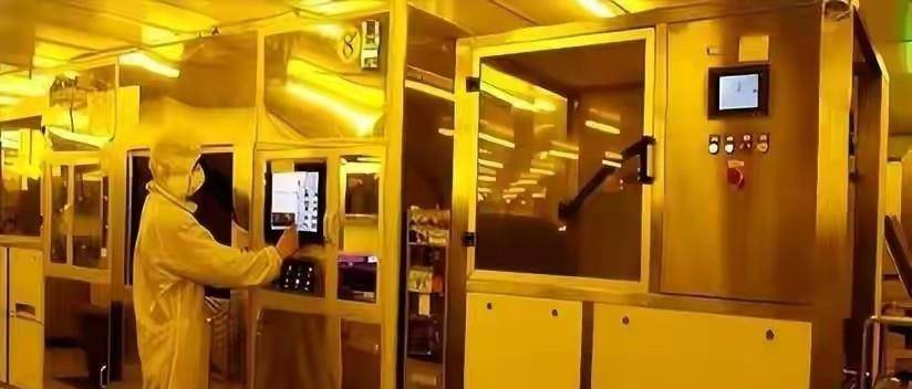 让中国光刻机“变成废铁”,日本对华下狠手,外媒:比美国人还绝