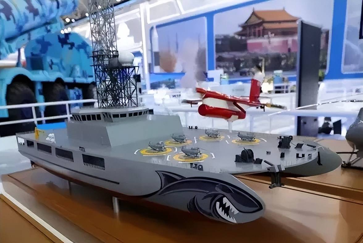 官泄！国产某无人机航母已悄悄服役！中国航母数量已不可查？