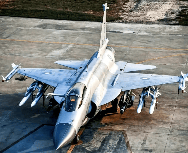 又卖出了！巴铁宣布再获“枭龙”III订单，为何销售如此火爆？