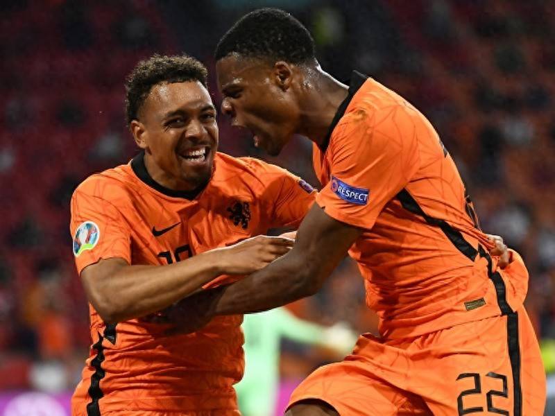 “英超联赛免费高清直播+实时赛程+积分预测