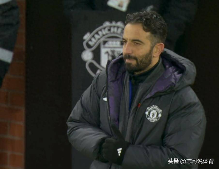 不应该！曼联11打10埃弗顿、0-1还输了对手内讧附英超积分英格兰足球超级联赛榜