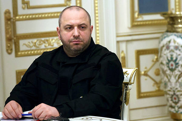 乌代表团“临阵换将” 美乌今日和平谈判前景不明