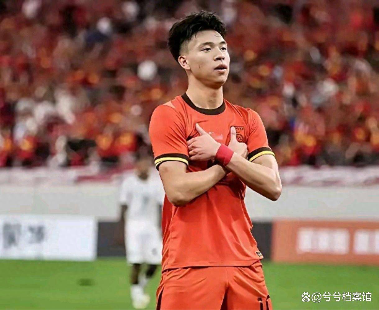 “英超联赛免费高清直播+实时赛程+积分预测