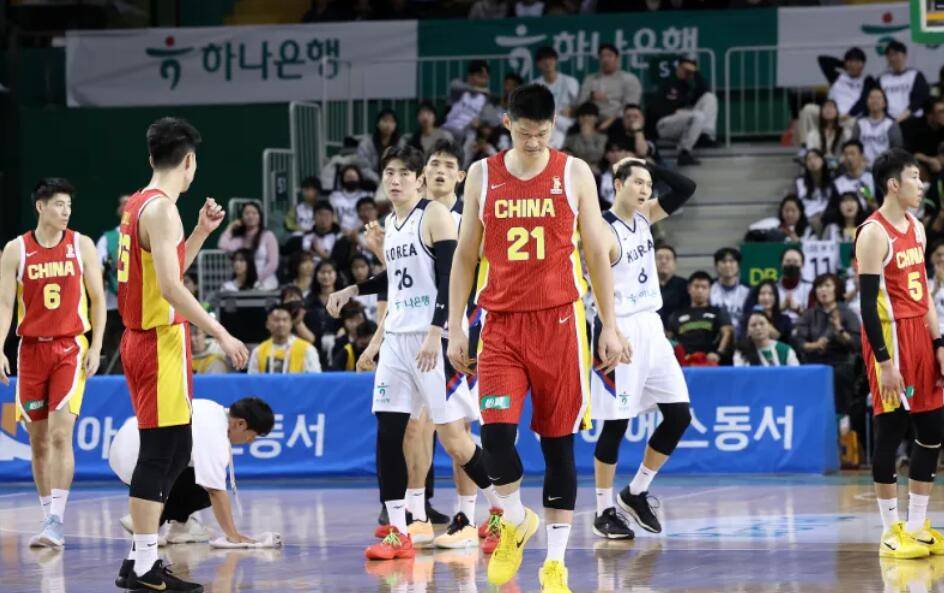 世预赛：中国男篮再负韩国，郭士强这是在下了一步错棋？