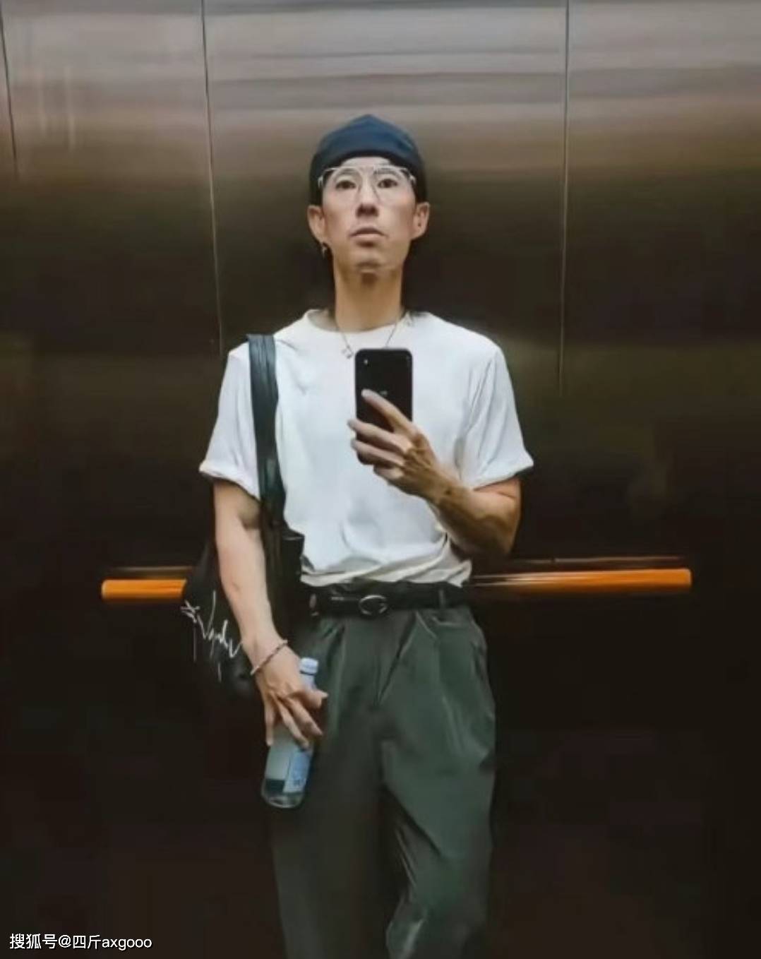 老人味?吴建豪减重后大变样,双颊凹陷瘦脱相,本人解释角度问题